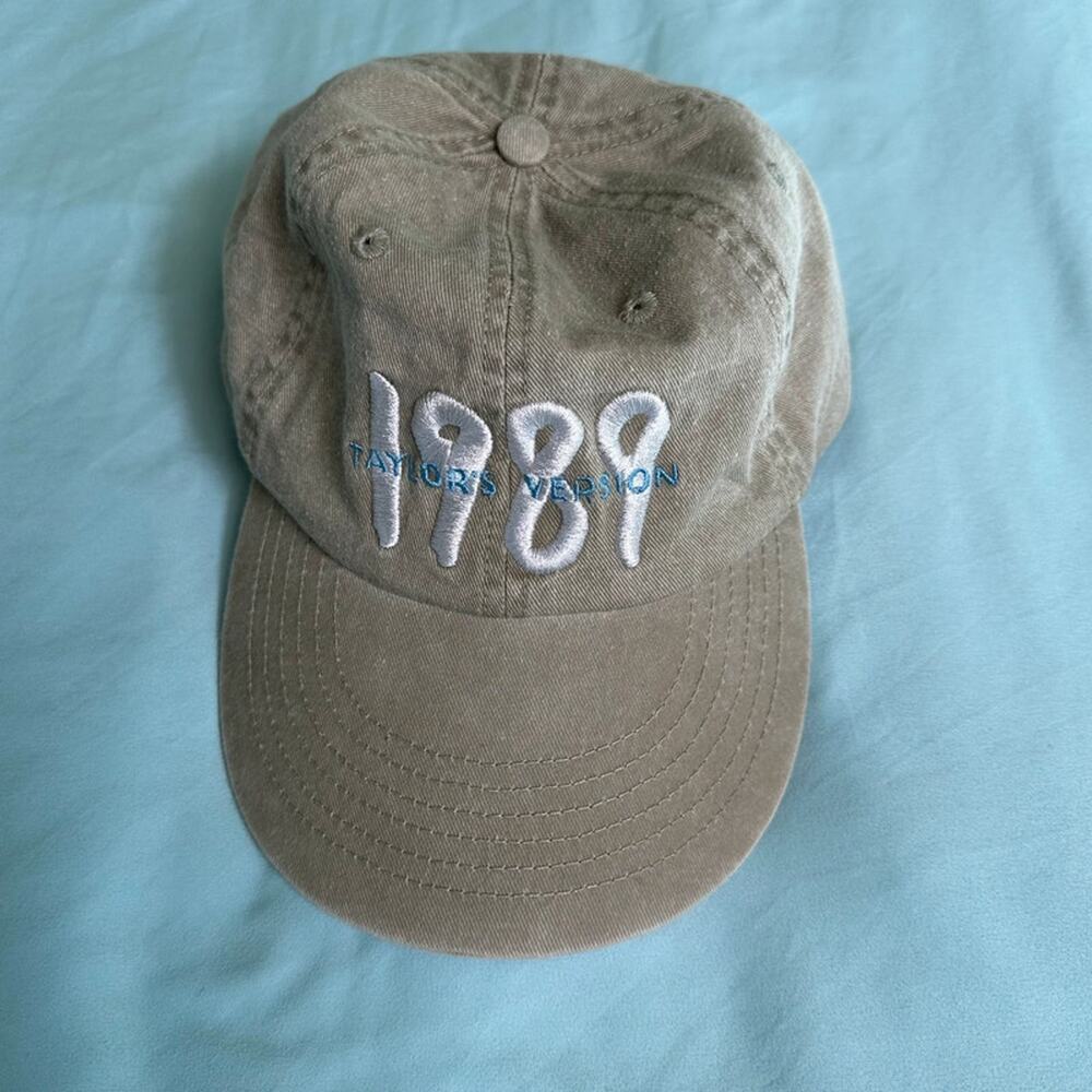 1989 Taylor swift hat